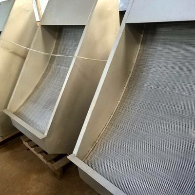 TPBS Unpowered Sieve Bend Screen Filter 500kg Capacity for Optimal Filtration Results